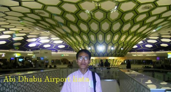 Rev. Vako at Abu Dhabi airport